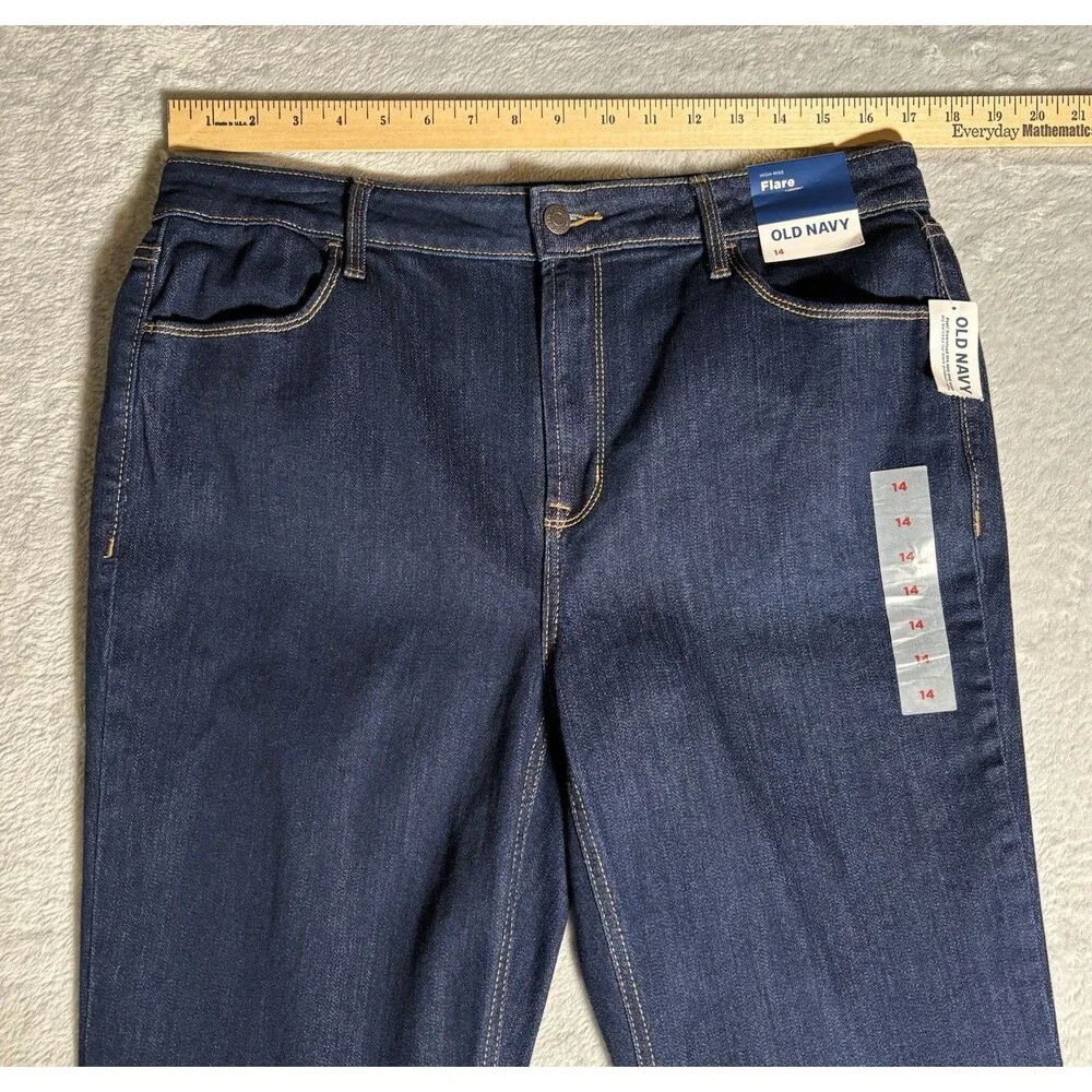 Old Navy Women’s Size 14 High-Waisted Wow Flare Dark Rinse Jeans - Picture 5 of 12